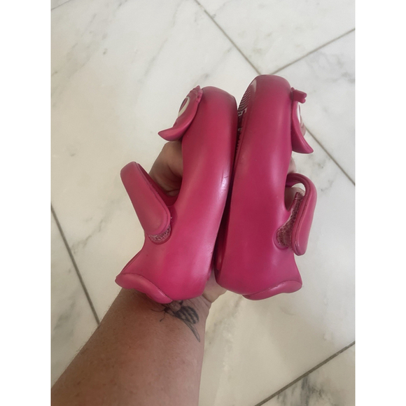 Mini Melissa Hot Pink Kitty Cat Toddler Size 5 Rubber Mary Jane Shoes - Picture 6 of 7